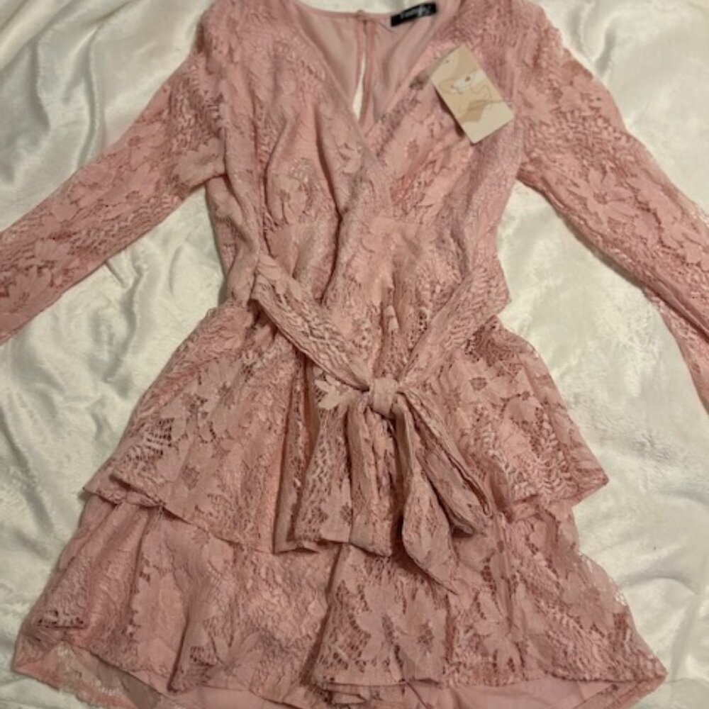 NWT Women's Pink Lace Romper SZ SM - Picture 2 of 5